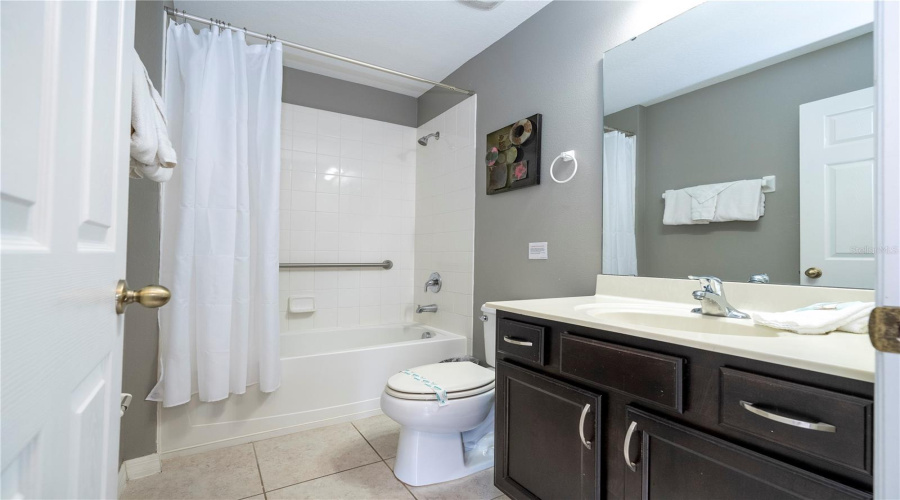 KISSIMMEE, Florida 34746, 6 Bedrooms Bedrooms, ,5 BathroomsBathrooms,Residential,For Sale,DHARMA,0,MFRO6320812