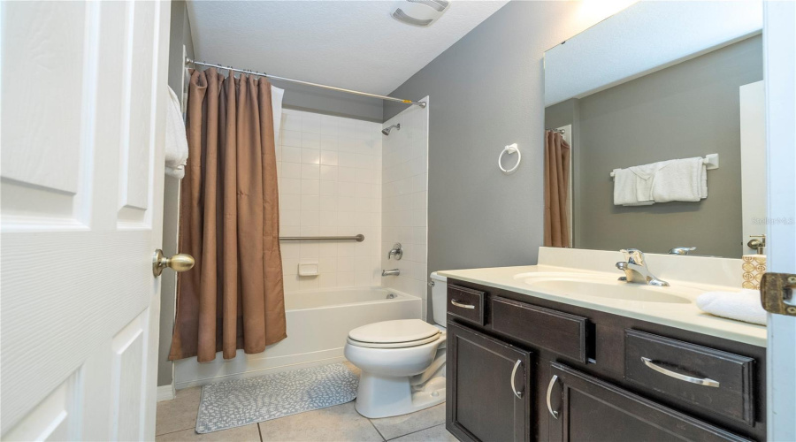 KISSIMMEE, Florida 34746, 6 Bedrooms Bedrooms, ,5 BathroomsBathrooms,Residential,For Sale,DHARMA,0,MFRO6320812