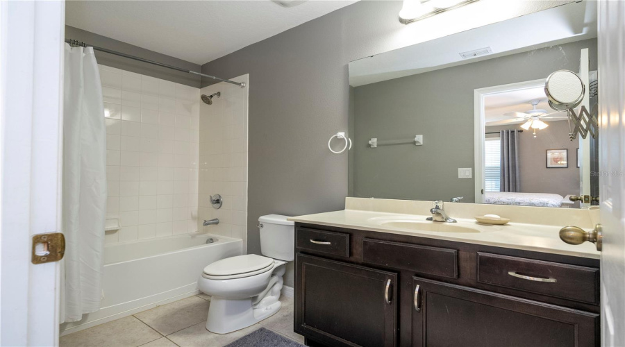 KISSIMMEE, Florida 34746, 6 Bedrooms Bedrooms, ,5 BathroomsBathrooms,Residential,For Sale,DHARMA,0,MFRO6320812