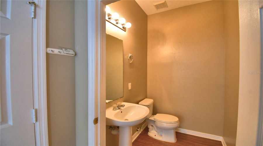 1/2 bath off of living room