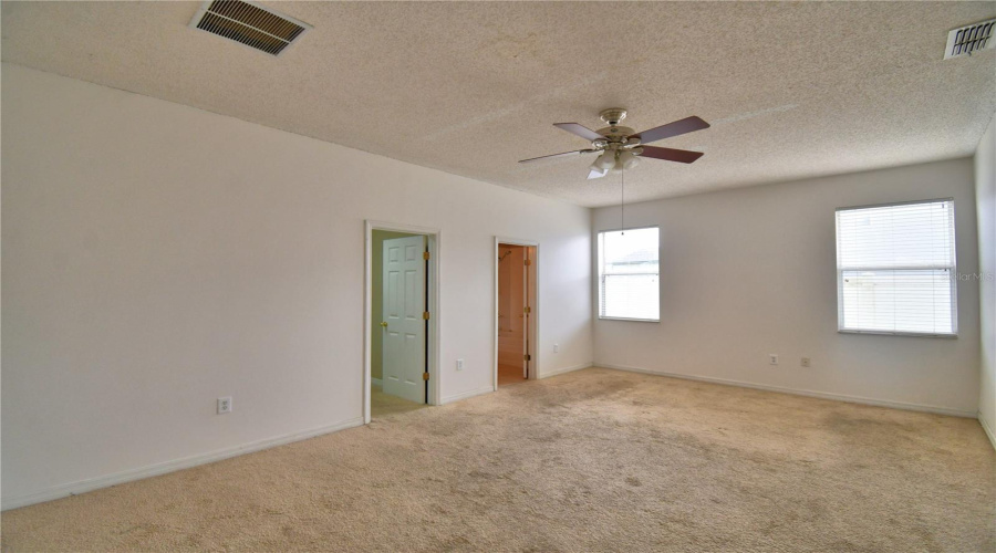 DAVENPORT, Florida 33897, 5 Bedrooms Bedrooms, ,3 BathroomsBathrooms,Residential,For Sale,CANNA,0,MFRP4934573