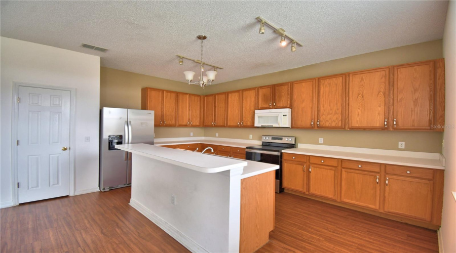 DAVENPORT, Florida 33897, 5 Bedrooms Bedrooms, ,3 BathroomsBathrooms,Residential,For Sale,CANNA,0,MFRP4934573