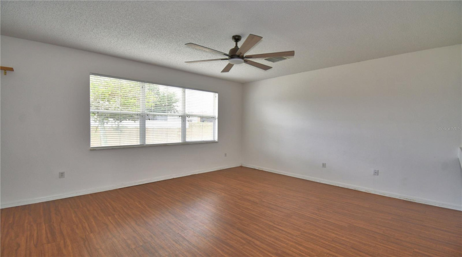 DAVENPORT, Florida 33897, 5 Bedrooms Bedrooms, ,3 BathroomsBathrooms,Residential,For Sale,CANNA,0,MFRP4934573