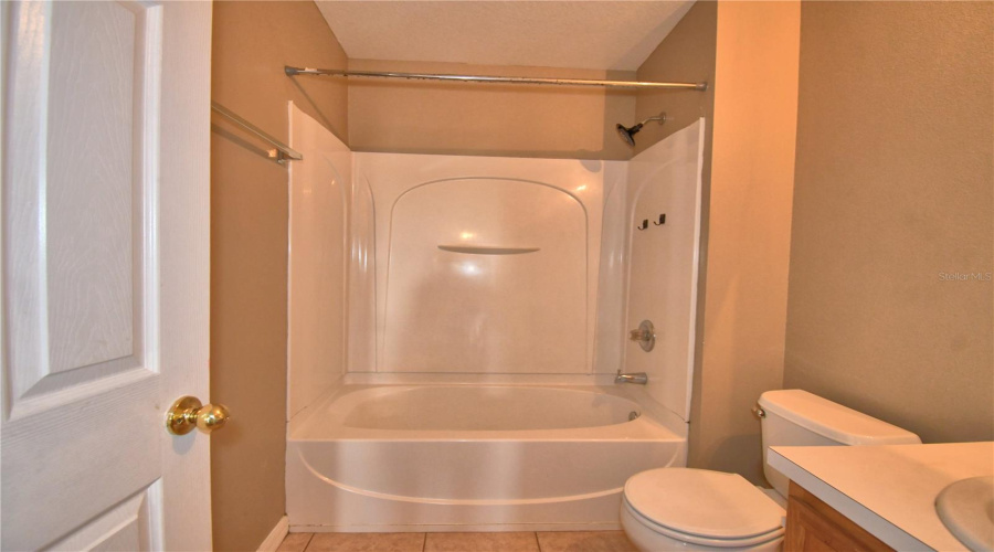 2nd Floor Hallway bath