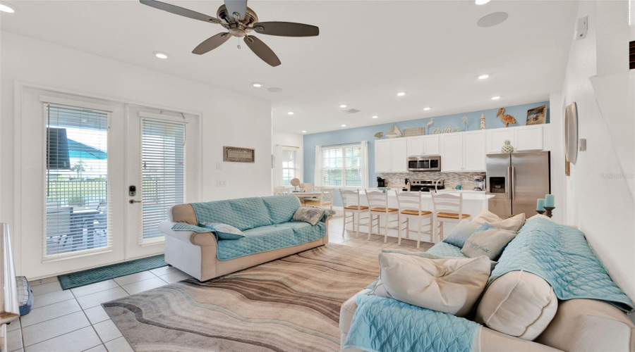KISSIMMEE, Florida 34747, 3 Bedrooms Bedrooms, ,3 BathroomsBathrooms,Residential,For Sale,SHAKER,0,MFRO6329268