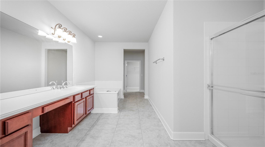 DAVENPORT, Florida 33896, 3 Bedrooms Bedrooms, ,2 BathroomsBathrooms,Residential,For Sale,GILFORD POINT,0,MFRO6331540