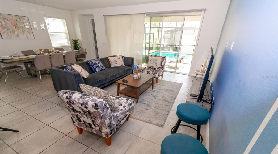 KISSIMMEE, Florida 34747, 5 Bedrooms Bedrooms, ,4 BathroomsBathrooms,Residential,For Sale,TROPICAL PALMS,0,MFRS5131346