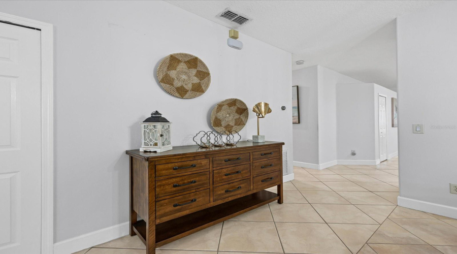 DAVENPORT, Florida 33837, 3 Bedrooms Bedrooms, ,2 BathroomsBathrooms,Residential,For Sale,COTSWOLD,0,MFRO6314959
