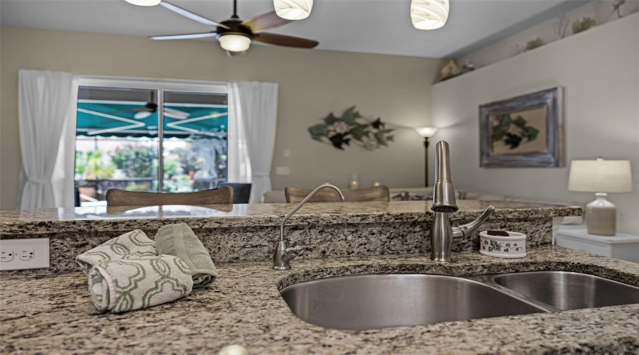 DAVENPORT, Florida 33897, 4 Bedrooms Bedrooms, ,2 BathroomsBathrooms,Residential,For Sale,CHURCHILL PARK,0,MFRS5131814