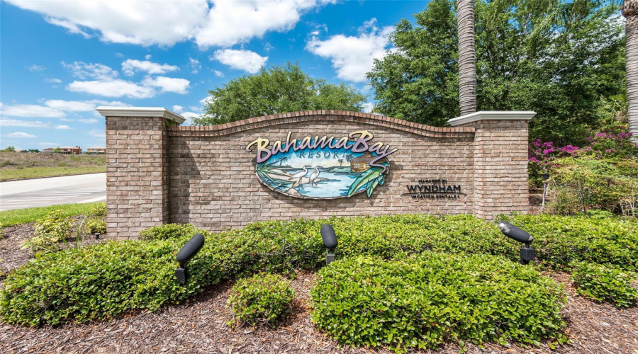 DAVENPORT, Florida 33897, 3 Bedrooms Bedrooms, ,2 BathroomsBathrooms,Residential,For Sale,GRAN BAHAMA,0,MFRS5130834