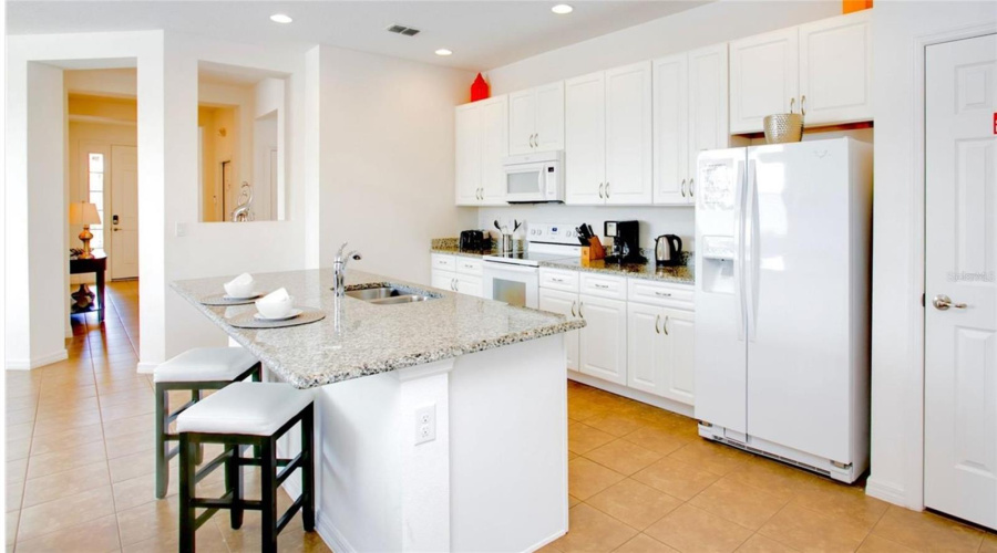 DAVENPORT, Florida 33837, 4 Bedrooms Bedrooms, ,3 BathroomsBathrooms,Residential,For Sale,ROSEMONT,0,MFRS5131845