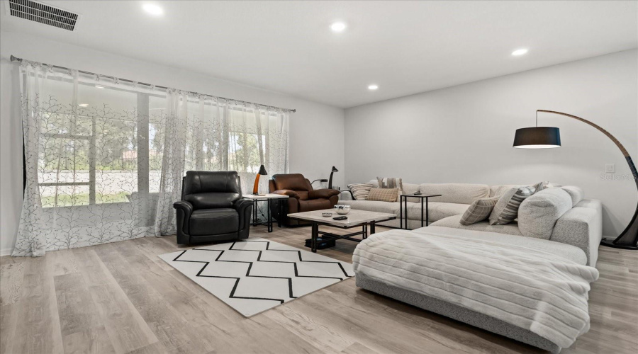 KISSIMMEE, Florida 34746, 4 Bedrooms Bedrooms, ,3 BathroomsBathrooms,Residential,For Sale,ROSE MALLOW,0,MFRO6331457