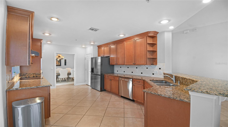 ORLANDO, Florida 32836, 3 Bedrooms Bedrooms, ,2 BathroomsBathrooms,Residential,For Sale,THE ESPLANADE,0,MFRO6331463