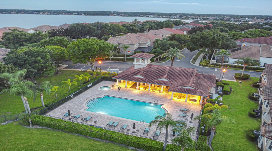 ORLANDO, Florida 32836, 3 Bedrooms Bedrooms, ,2 BathroomsBathrooms,Residential,For Sale,THE ESPLANADE,0,MFRO6331463
