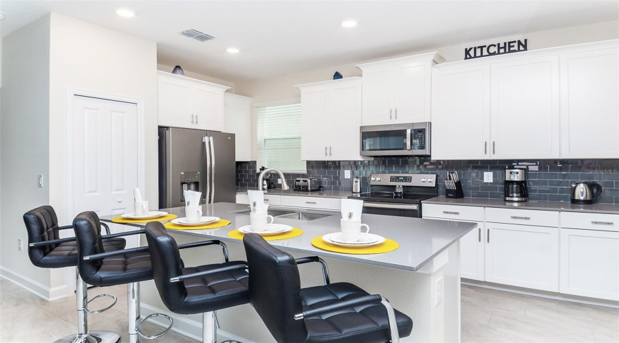 DAVENPORT, Florida 33896, 5 Bedrooms Bedrooms, ,5 BathroomsBathrooms,Residential,For Sale,STICKS,0,MFRO6331787