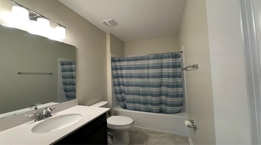 DAVENPORT, Florida 33896, 2 Bedrooms Bedrooms, ,2 BathroomsBathrooms,Residential,For Sale,QUAKER RIDGE,0,MFRO6331701