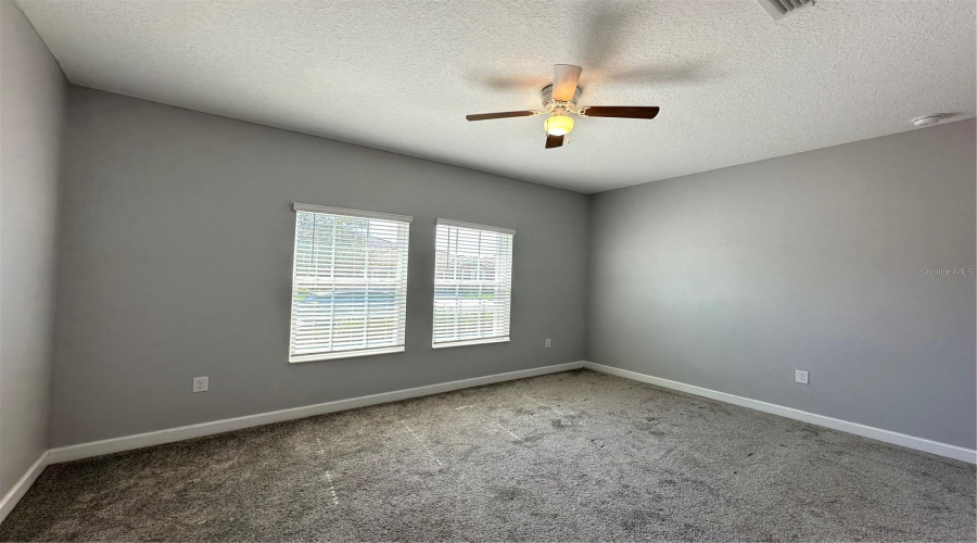 DAVENPORT, Florida 33896, 2 Bedrooms Bedrooms, ,2 BathroomsBathrooms,Residential,For Sale,QUAKER RIDGE,0,MFRO6331701