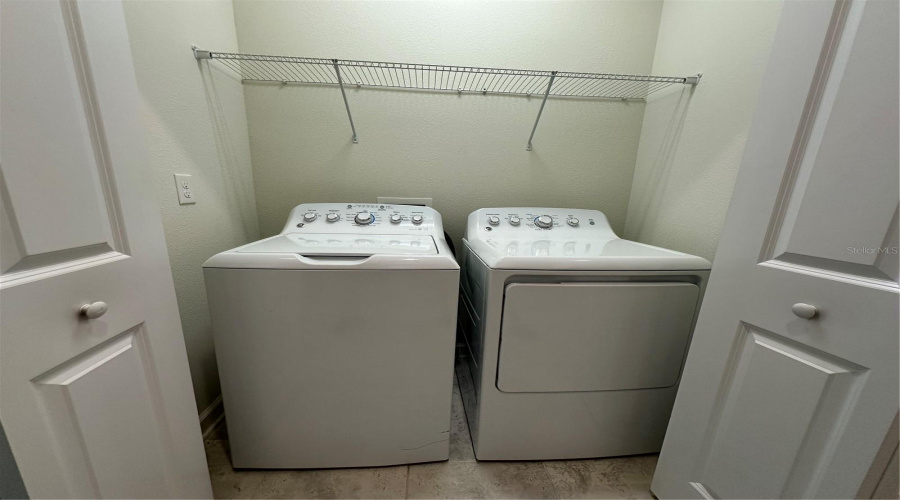 DAVENPORT, Florida 33896, 2 Bedrooms Bedrooms, ,2 BathroomsBathrooms,Residential,For Sale,QUAKER RIDGE,0,MFRO6331701