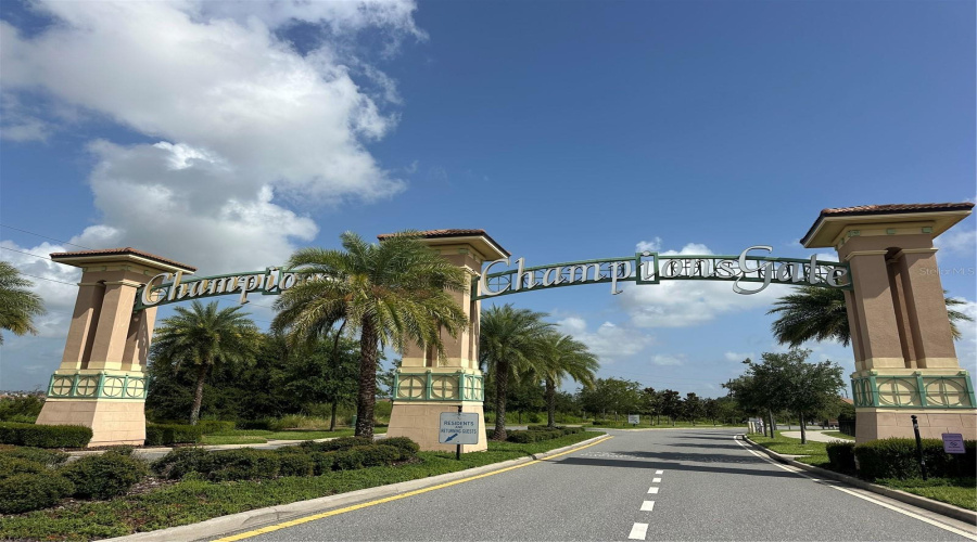 DAVENPORT, Florida 33896, 2 Bedrooms Bedrooms, ,2 BathroomsBathrooms,Residential,For Sale,QUAKER RIDGE,0,MFRO6331701