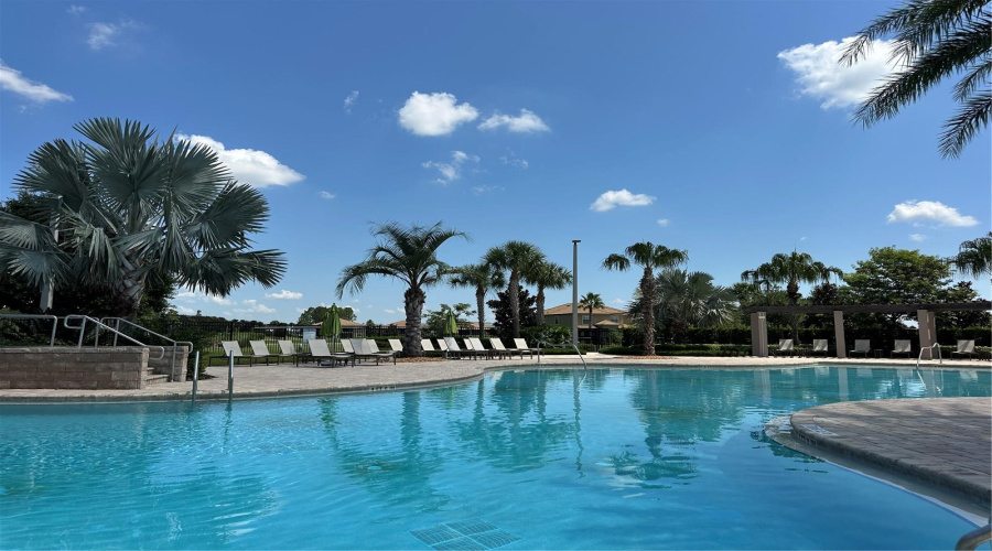 DAVENPORT, Florida 33896, 2 Bedrooms Bedrooms, ,2 BathroomsBathrooms,Residential,For Sale,QUAKER RIDGE,0,MFRO6331701