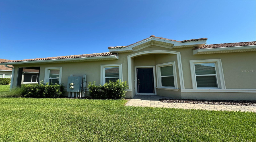 DAVENPORT, Florida 33896, 2 Bedrooms Bedrooms, ,2 BathroomsBathrooms,Residential,For Sale,QUAKER RIDGE,0,MFRO6331701