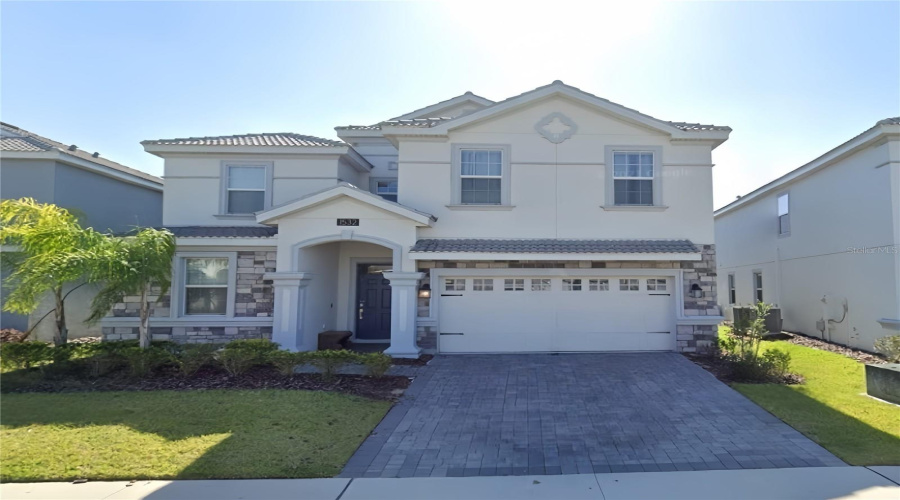 DAVENPORT, Florida 33896, 8 Bedrooms Bedrooms, ,5 BathroomsBathrooms,Residential,For Sale,MAIDSTONE,0,MFRO6330079