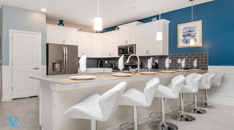DAVENPORT, Florida 33896, 8 Bedrooms Bedrooms, ,5 BathroomsBathrooms,Residential,For Sale,MAIDSTONE,0,MFRO6330079