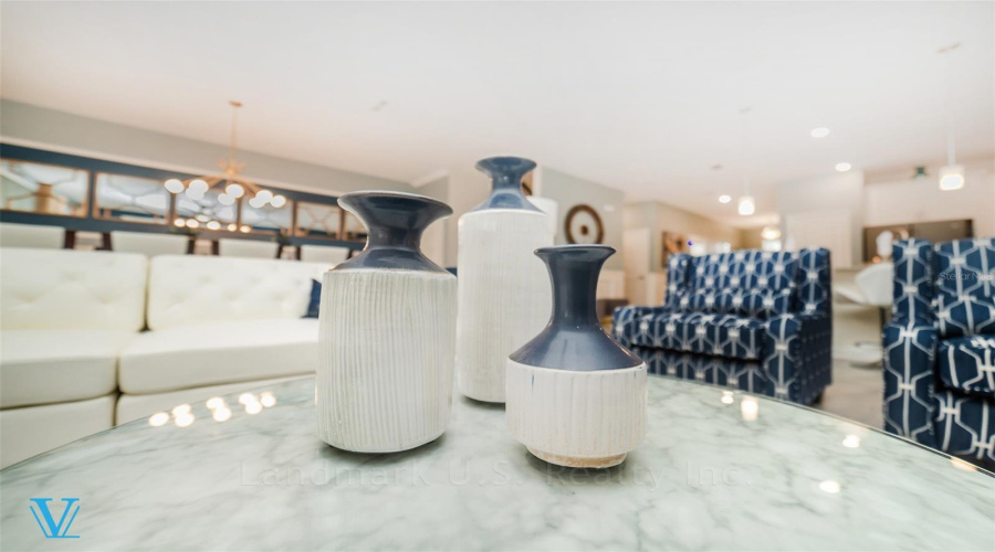 DAVENPORT, Florida 33896, 8 Bedrooms Bedrooms, ,5 BathroomsBathrooms,Residential,For Sale,MAIDSTONE,0,MFRO6330079