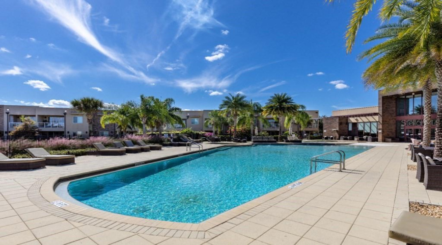 KISSIMMEE, Florida 34747, 4 Bedrooms Bedrooms, ,4 BathroomsBathrooms,Residential,For Sale,RECIFE,0,MFRS5131850