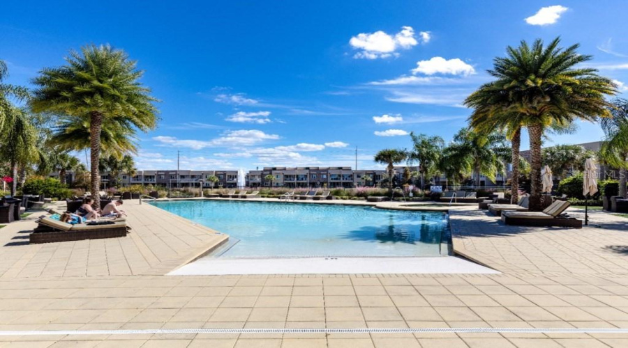 KISSIMMEE, Florida 34747, 4 Bedrooms Bedrooms, ,4 BathroomsBathrooms,Residential,For Sale,RECIFE,0,MFRS5131850