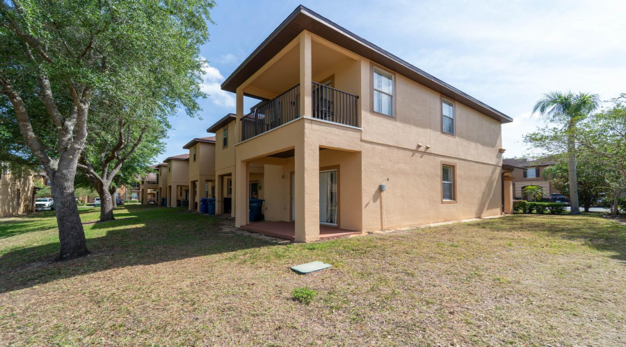 DAVENPORT, Florida 33897, 4 Bedrooms Bedrooms, ,3 BathroomsBathrooms,Residential,For Sale,CALABRIA,0,MFRS5131174