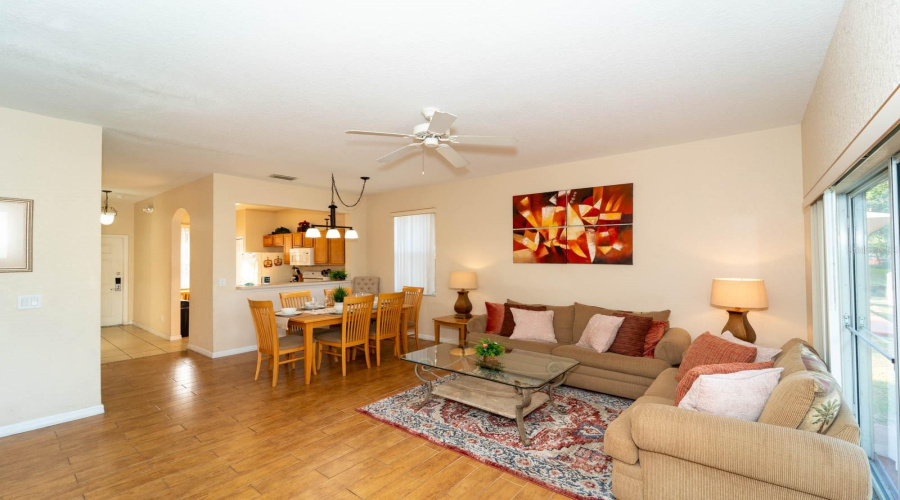 DAVENPORT, Florida 33897, 4 Bedrooms Bedrooms, ,3 BathroomsBathrooms,Residential,For Sale,CALABRIA,0,MFRS5131174