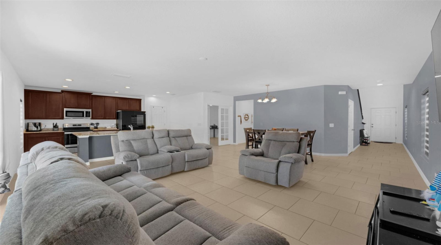 DAVENPORT, Florida 33837, 4 Bedrooms Bedrooms, ,2 BathroomsBathrooms,Residential,For Sale,SCRUB OAK HAMMOCK,0,MFRS5131802