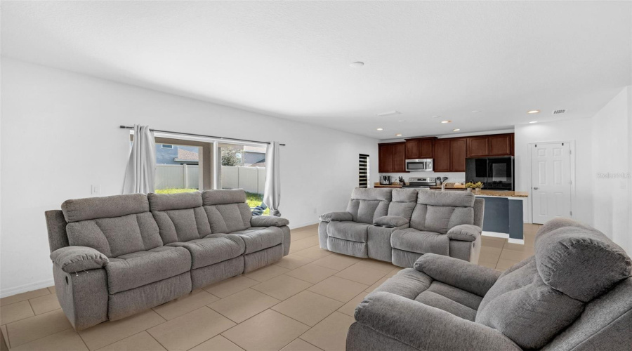 DAVENPORT, Florida 33837, 4 Bedrooms Bedrooms, ,2 BathroomsBathrooms,Residential,For Sale,SCRUB OAK HAMMOCK,0,MFRS5131802