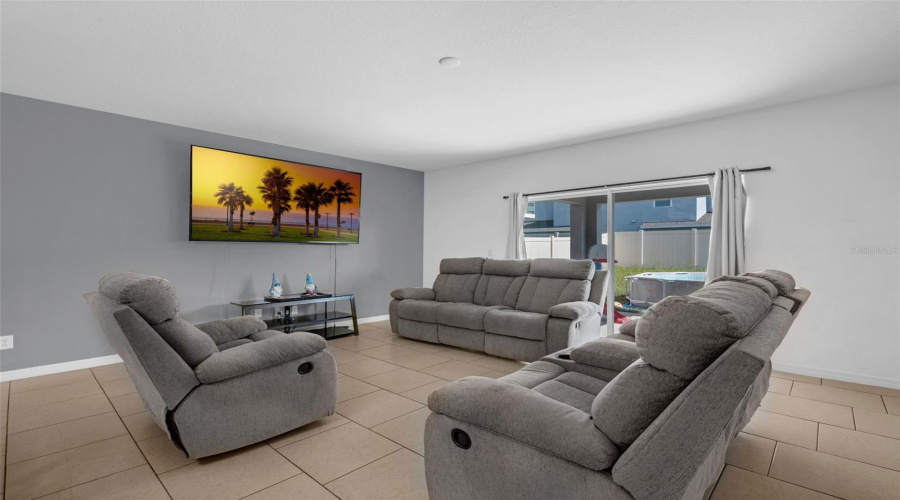 DAVENPORT, Florida 33837, 4 Bedrooms Bedrooms, ,2 BathroomsBathrooms,Residential,For Sale,SCRUB OAK HAMMOCK,0,MFRS5131802