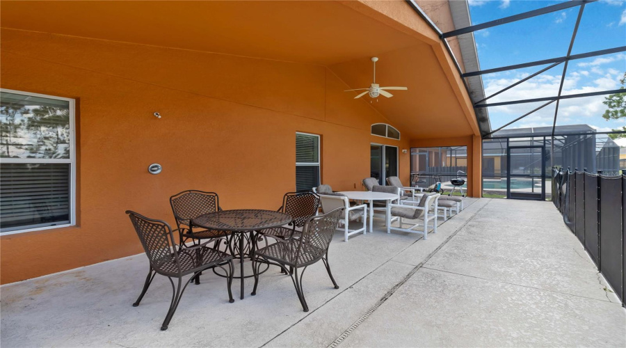DAVENPORT, Florida 33837, 4 Bedrooms Bedrooms, ,3 BathroomsBathrooms,Residential,For Sale,ORANGE COSMOS,0,MFRO6331003