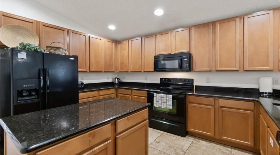 DAVENPORT, Florida 33837, 4 Bedrooms Bedrooms, ,3 BathroomsBathrooms,Residential,For Sale,ORANGE COSMOS,0,MFRO6331003