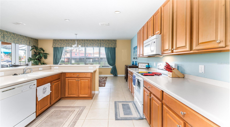 KISSIMMEE, Florida 34746, 6 Bedrooms Bedrooms, ,5 BathroomsBathrooms,Residential,For Sale,STELLA,0,MFRS5119808