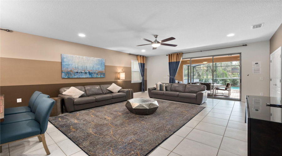 KISSIMMEE, Florida 34747, 6 Bedrooms Bedrooms, ,4 BathroomsBathrooms,Residential,For Sale,NICE,0,MFRS5131756