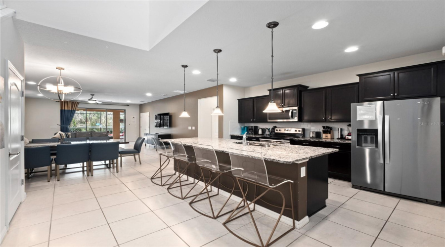KISSIMMEE, Florida 34747, 6 Bedrooms Bedrooms, ,4 BathroomsBathrooms,Residential,For Sale,NICE,0,MFRS5131756