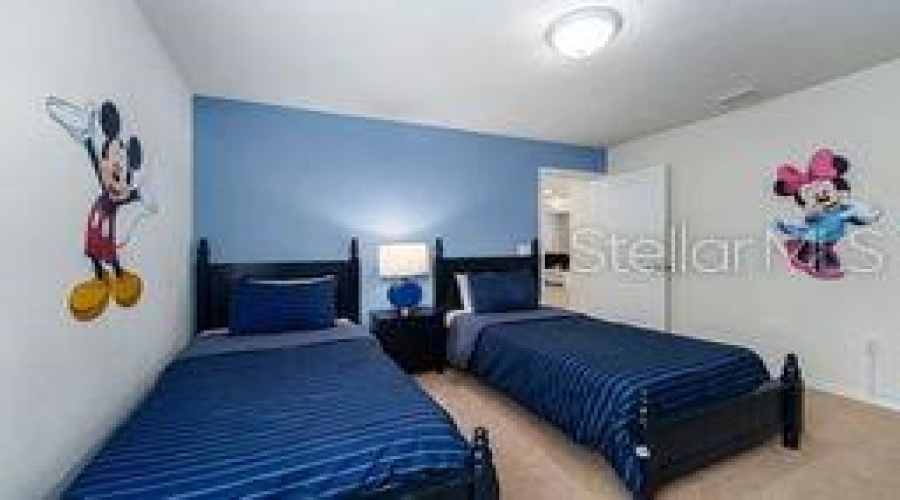 KISSIMMEE, Florida 34747, 6 Bedrooms Bedrooms, ,4 BathroomsBathrooms,Residential,For Sale,LIMA,0,MFRO6331571