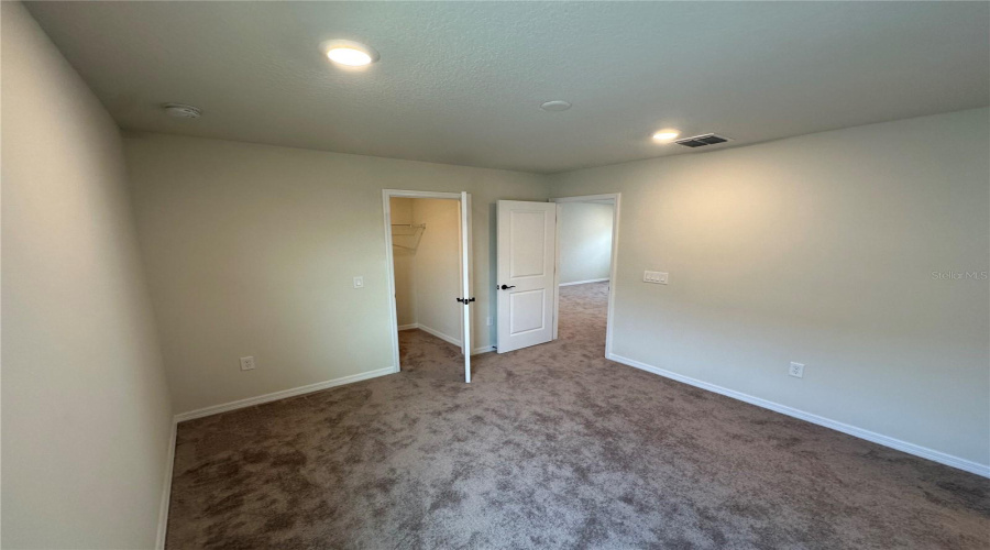 ORLANDO, Florida 32836, 5 Bedrooms Bedrooms, ,4 BathroomsBathrooms,Residential,For Sale,PARKVIEW RESERVE,0,MFRO6331943