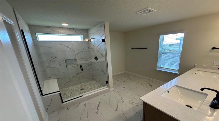 ORLANDO, Florida 32836, 5 Bedrooms Bedrooms, ,4 BathroomsBathrooms,Residential,For Sale,PARKVIEW RESERVE,0,MFRO6331943