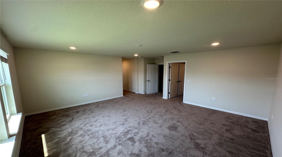 ORLANDO, Florida 32836, 5 Bedrooms Bedrooms, ,4 BathroomsBathrooms,Residential,For Sale,PARKVIEW RESERVE,0,MFRO6331943