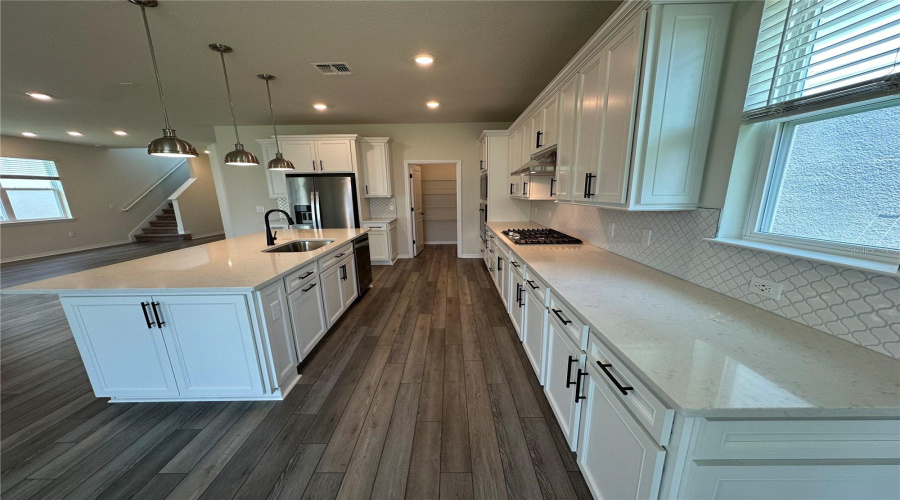 ORLANDO, Florida 32836, 5 Bedrooms Bedrooms, ,4 BathroomsBathrooms,Residential,For Sale,PARKVIEW RESERVE,0,MFRO6331943