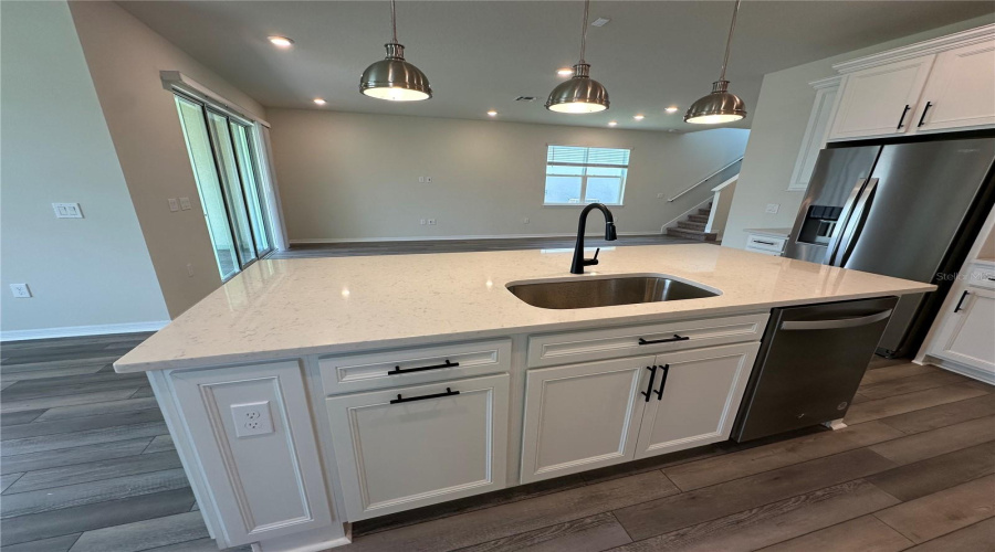 ORLANDO, Florida 32836, 5 Bedrooms Bedrooms, ,4 BathroomsBathrooms,Residential,For Sale,PARKVIEW RESERVE,0,MFRO6331943