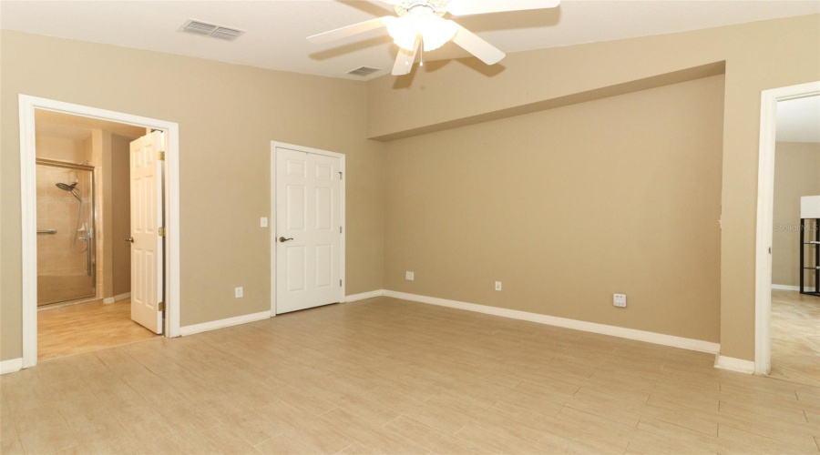 DAVENPORT, Florida 33896, 3 Bedrooms Bedrooms, ,2 BathroomsBathrooms,Residential,For Sale,REGENCY,0,MFRO6303631