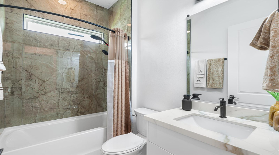 KISSIMMEE, Florida 34747, 3 Bedrooms Bedrooms, ,2 BathroomsBathrooms,Residential,For Sale,STONEY BAY,0,MFRO6331989