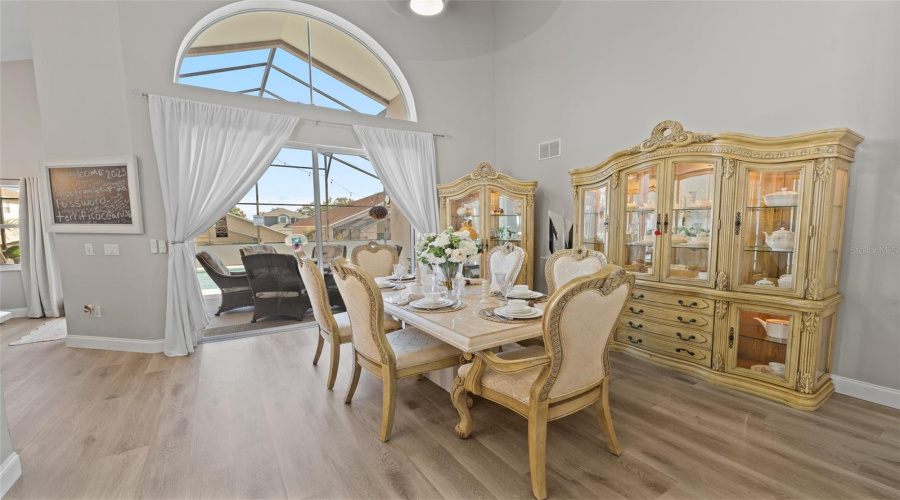 KISSIMMEE, Florida 34747, 6 Bedrooms Bedrooms, ,4 BathroomsBathrooms,Residential,For Sale,YELLOW CRANE,0,MFRO6331796