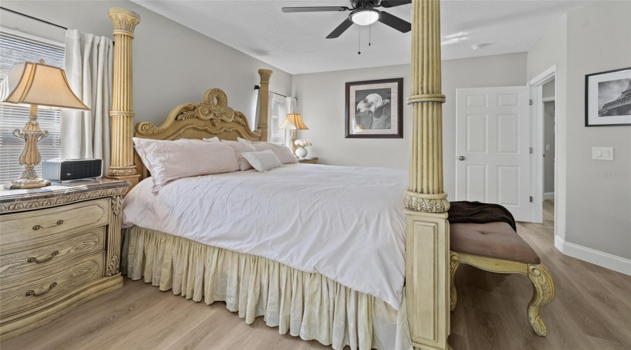KISSIMMEE, Florida 34747, 6 Bedrooms Bedrooms, ,4 BathroomsBathrooms,Residential,For Sale,YELLOW CRANE,0,MFRO6331796
